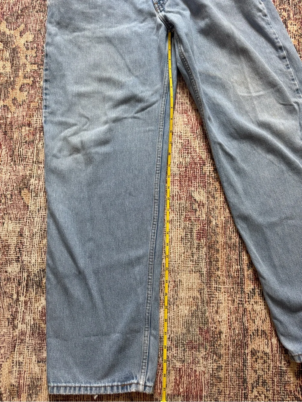 Levi's Women’s/Men's Light Blue Relaxed Straight Jeans